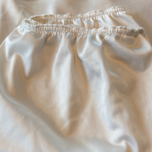 Elegant Red and White Lace Half Slips - Picture 5 of 8